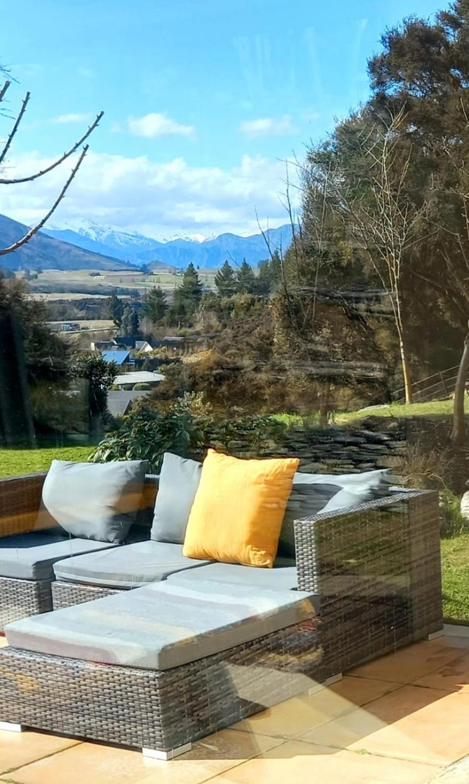 The Hidden Spring Hotel วานากา ภายนอก รูปภาพ